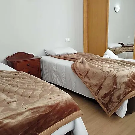 Ξενοδοχείο με διαμερίσματα Ii
