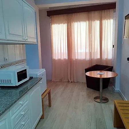 Ii Ξενοδοχείο με διαμερίσματα 3*
